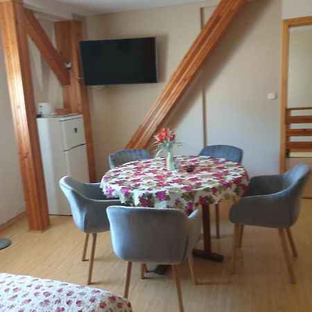 דירות אגר Vecsey Apartman מראה חיצוני תמונה