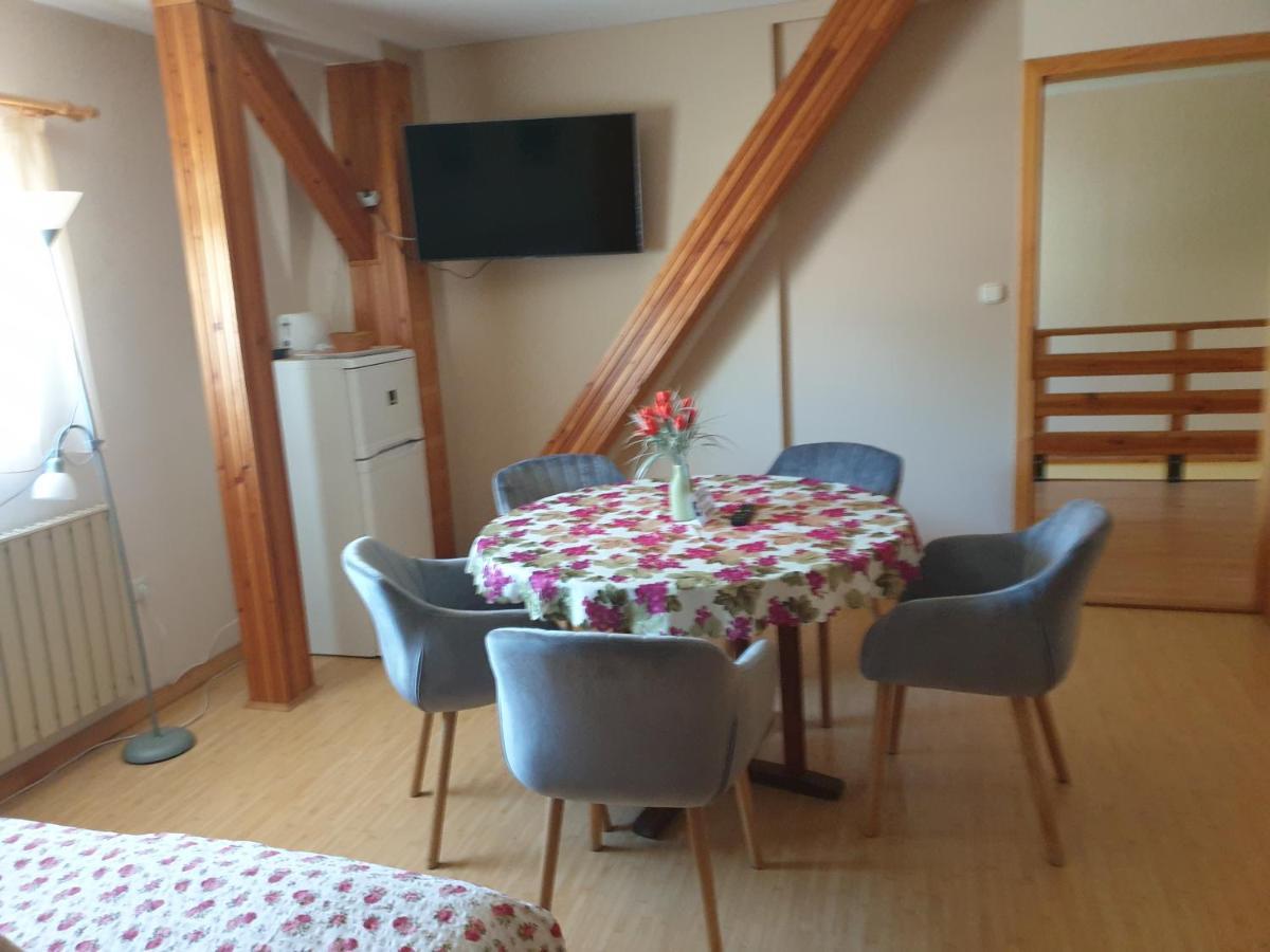 דירות אגר Vecsey Apartman מראה חיצוני תמונה